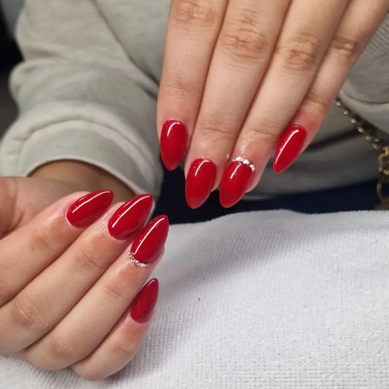 uñas rojas shspahammam